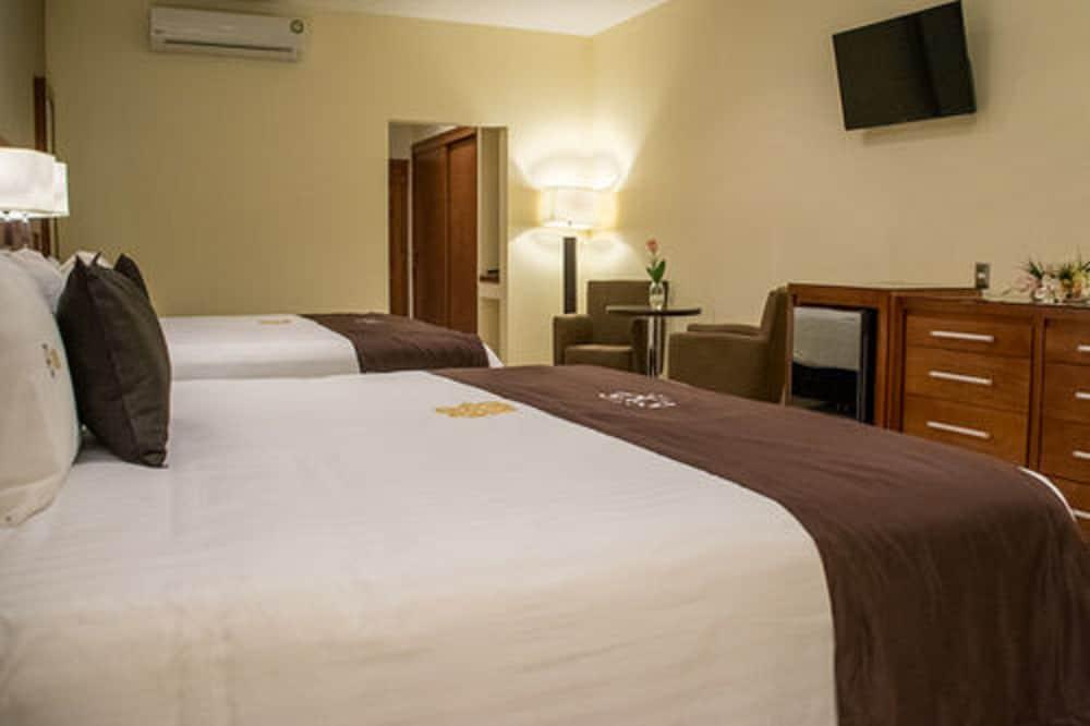 Hotel Ecce Inn & Spa Silao Ngoại thất bức ảnh A room at the hotel