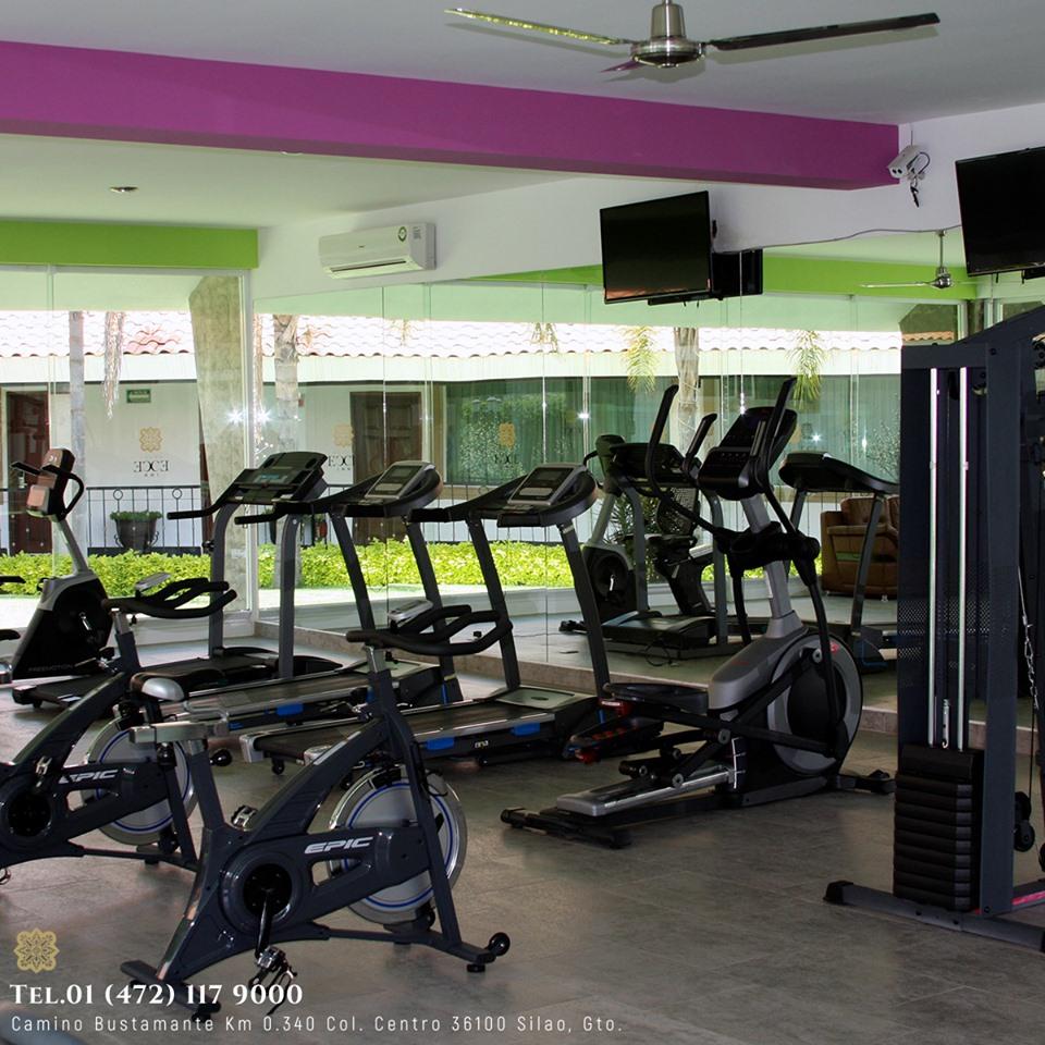 Hotel Ecce Inn & Spa Silao Ngoại thất bức ảnh A gym in Mexico City