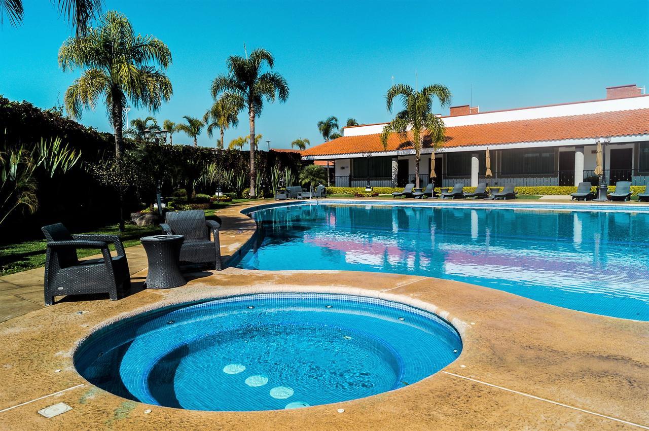 Hotel Ecce Inn & Spa Silao Ngoại thất bức ảnh Club House